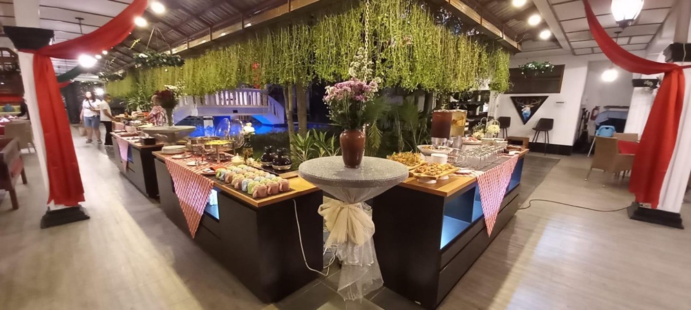 Buffet Service